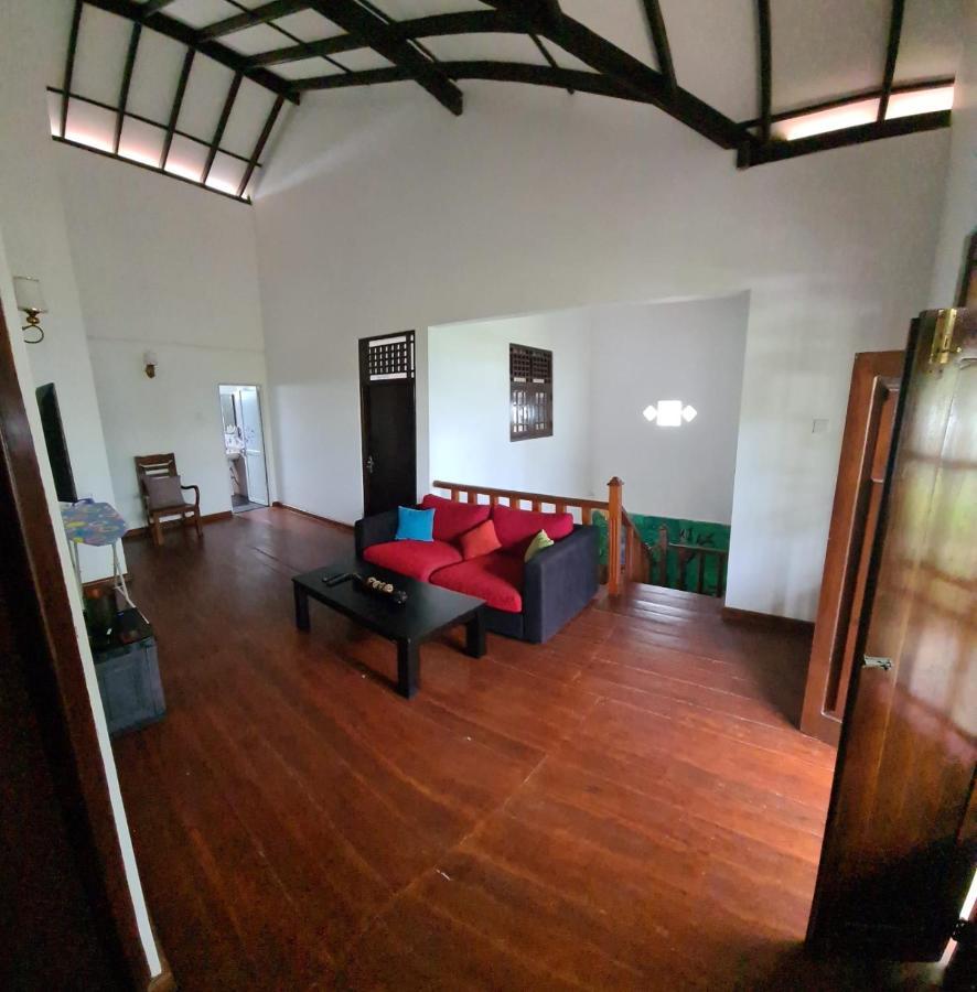 Ja-Elas French Touch Bed and Breakfast Exterior foto