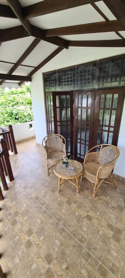 Ja-Elas French Touch Bed and Breakfast Exterior foto